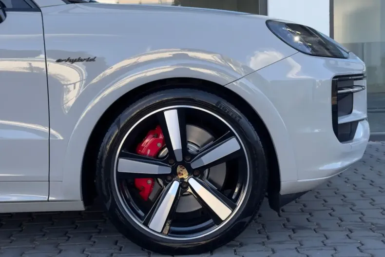 Porsche Cayenne din 2024 cu 79.000 km - oferta POR251372 - foto 17