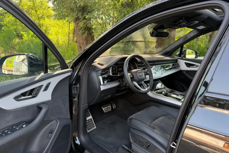 Audi Q7 din 2023 cu 13.920 km - oferta AUD251374 - foto 36