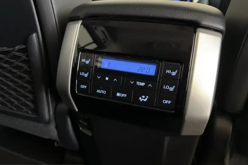 Toyota Land Cruiser din 2023 cu 14.000 km - oferta TOY251375 - foto 14