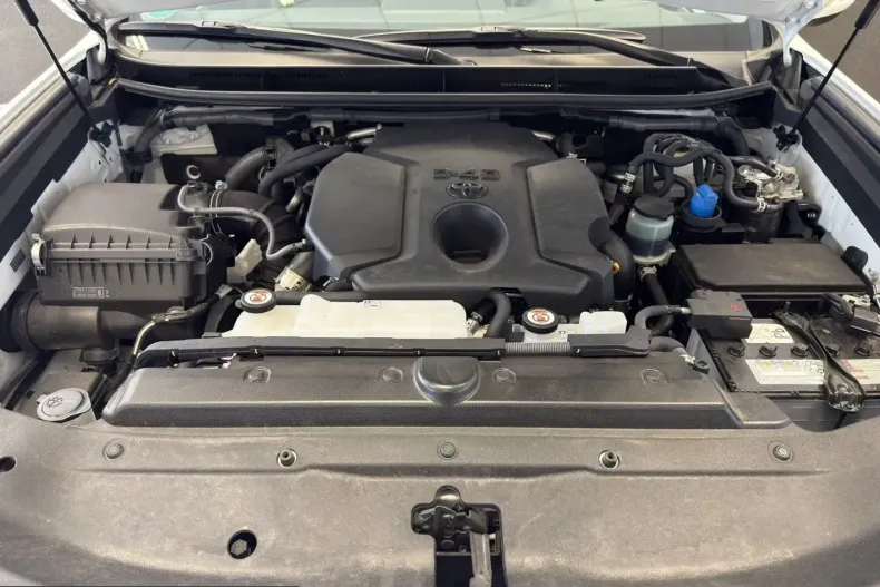 Toyota Land Cruiser din 2023 cu 14.000 km - oferta TOY251375 - foto 21