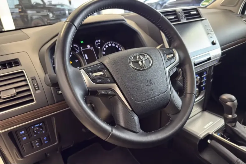 Toyota Land Cruiser din 2023 cu 14.000 km - oferta TOY251375 - foto 24