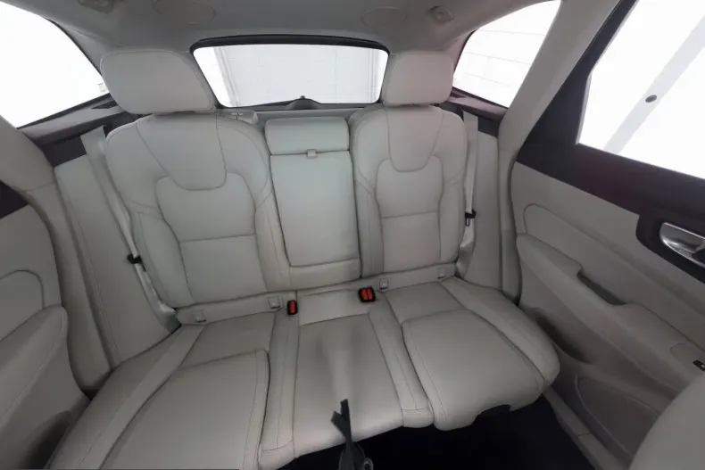 Volvo XC60 din 2025 cu 26.895 km - oferta VOL251380 - foto 5