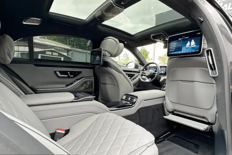 Mercedes-Benz S 580 (Clasa S) din 2022 cu 55.000 km - oferta MER251386 - foto 1