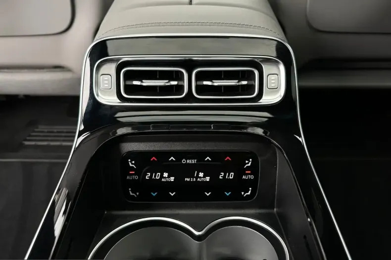 Mercedes-Benz S 580 (Clasa S) din 2022 cu 55.000 km - oferta MER251386 - foto 28