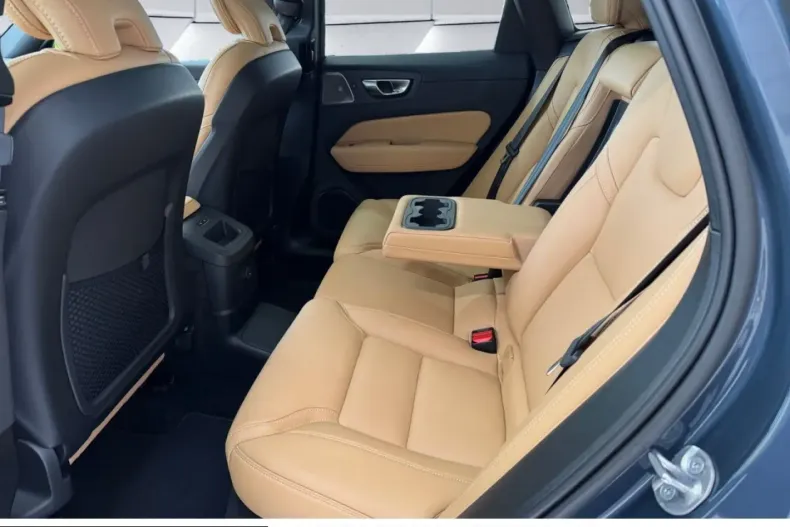 Volvo XC60 din 2025 cu 19.998 km - oferta VOL251387 - foto 6