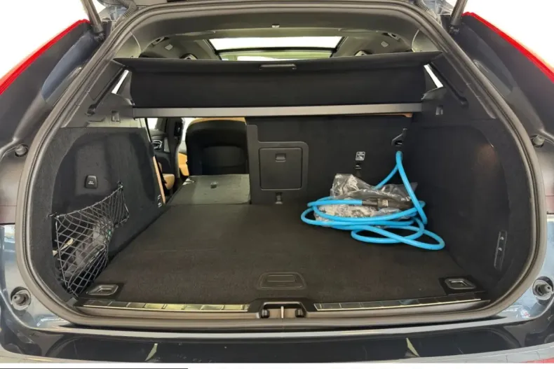 Volvo XC60 din 2025 cu 19.998 km - oferta VOL251387 - foto 13