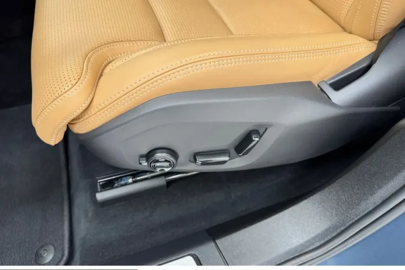 Volvo XC60 din 2025 cu 19.998 km - oferta VOL251387 - foto 18