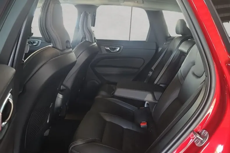 Volvo XC60 din 2024 cu 22.097 km - oferta VOL251388 - foto 15
