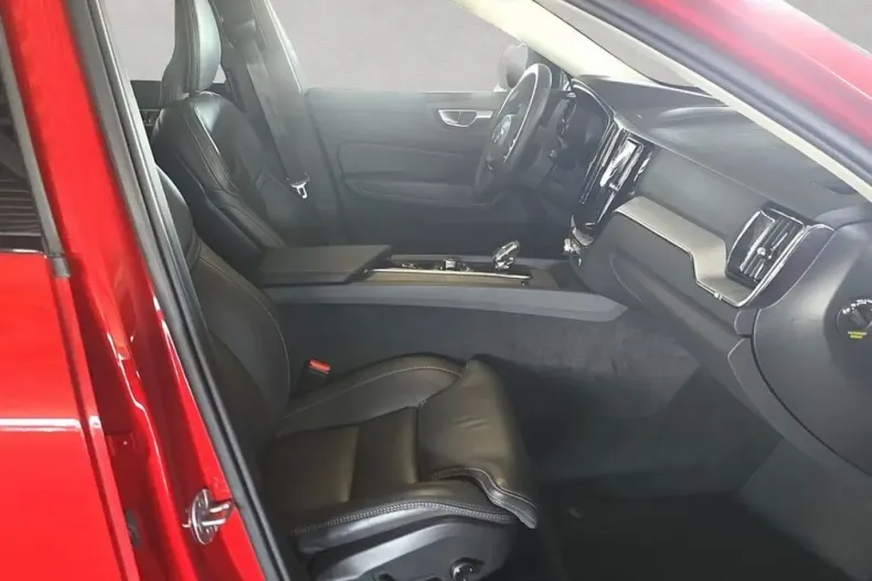 Volvo XC60 din 2024 cu 22.097 km - oferta VOL251388 - foto 16