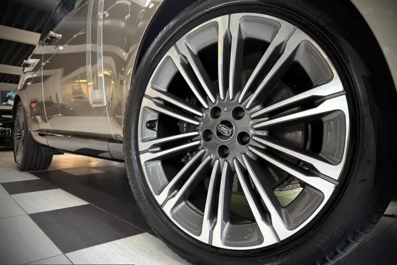 Land Rover Range Rover din 2022 cu 45.000 km - oferta LAN251390 - foto 7