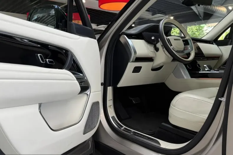 Land Rover Range Rover din 2022 cu 45.000 km - oferta LAN251390 - foto 11