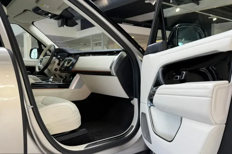 Land Rover Range Rover din 2022 cu 45.000 km - oferta LAN251390 - foto 21