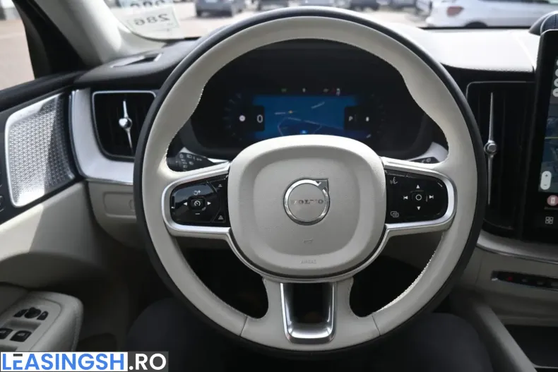 Volvo XC60 din 2025 cu 10.200 km - oferta VOL251393 - foto 19