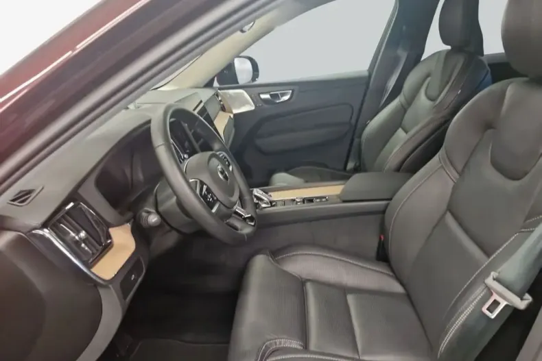 Volvo XC60 din 2025 cu 16.999 km - oferta VOL251396 - foto 2
