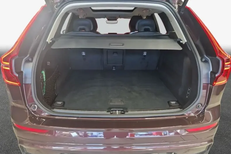 Volvo XC60 din 2025 cu 16.999 km - oferta VOL251396 - foto 9