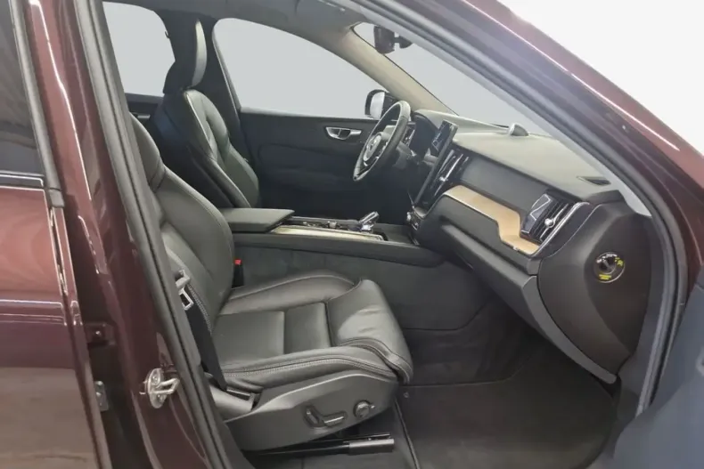 Volvo XC60 din 2025 cu 16.999 km - oferta VOL251396 - foto 12