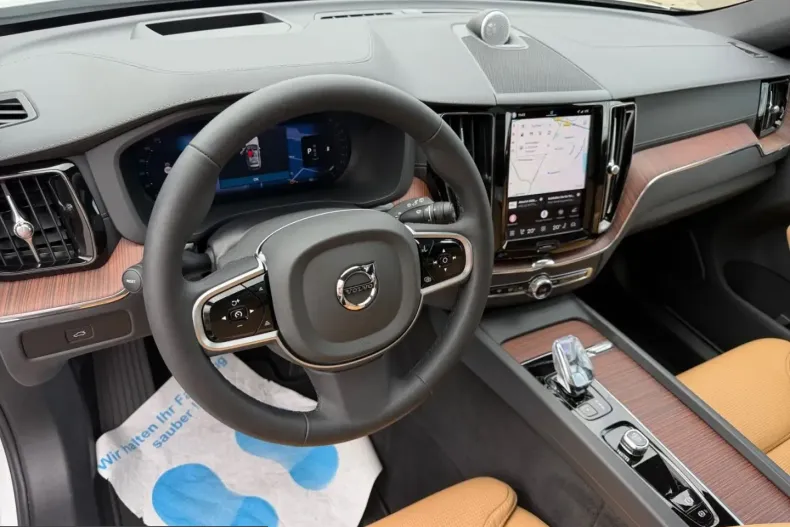 Volvo XC60 din 2025 cu 22.200 km - oferta VOL251397 - foto 10