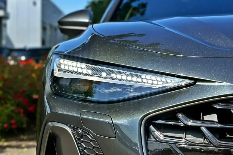 Audi A6 din 2025 cu 3.590 km - oferta AUD251401 - foto 5