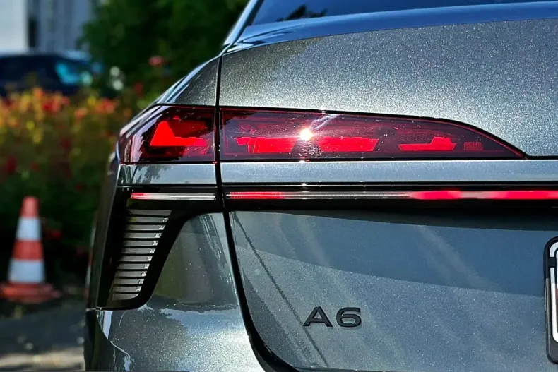 Audi A6 din 2025 cu 3.590 km - oferta AUD251401 - foto 7