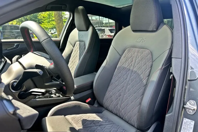 Audi A6 din 2025 cu 3.590 km - oferta AUD251401 - foto 11