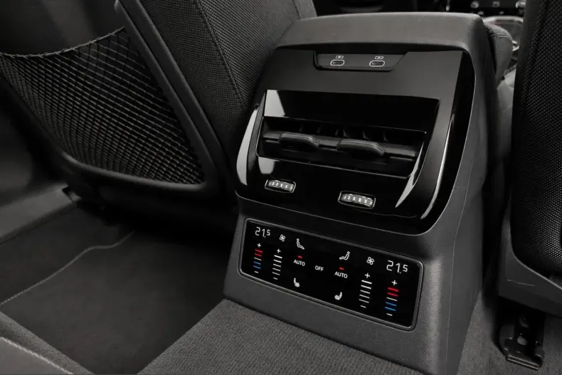 Audi A6 din 2025 cu 3.985 km - oferta AUD251403 - foto 29