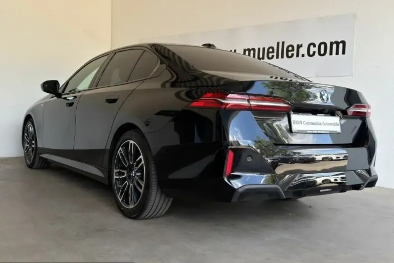 BMW 520 (Seria 5) din 2024 cu 42.380 km - oferta BMW251423 - foto 5