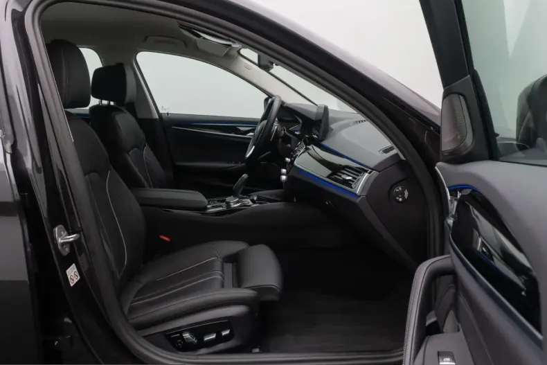 BMW 530 (Seria 5) din 2023 cu 49.025 km - oferta BMW251426 - foto 23