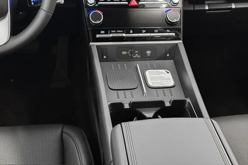 Hyundai Santa Fe din 2025 cu 11.990 km - oferta HYU251431 - foto 11