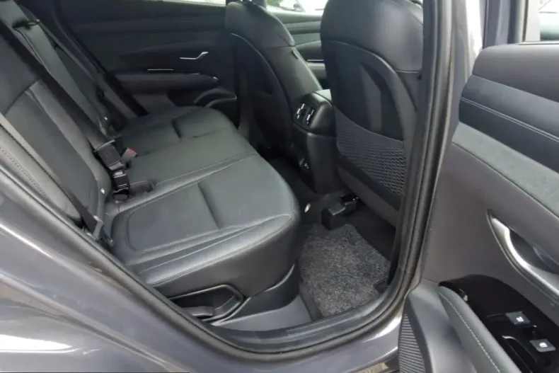 Hyundai Tucson din 2024 cu 38.232 km - oferta HYU251433 - foto 11