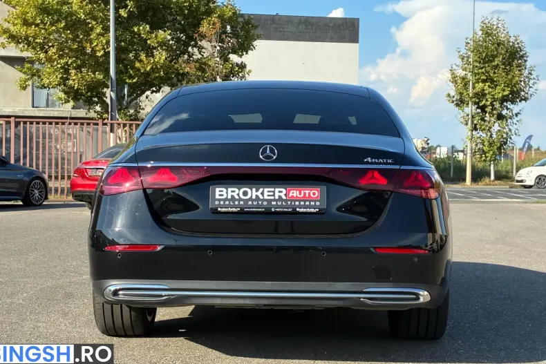 Mercedes-Benz E 300 (Clasa E) din 2024 cu 32.806 km - oferta MER251434 - foto 4