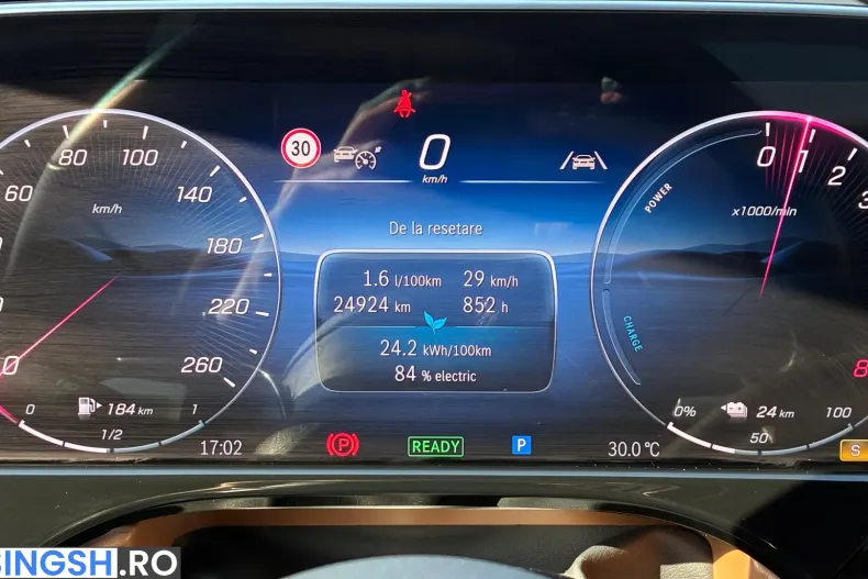 Mercedes-Benz E 300 (Clasa E) din 2024 cu 32.806 km - oferta MER251434 - foto 23