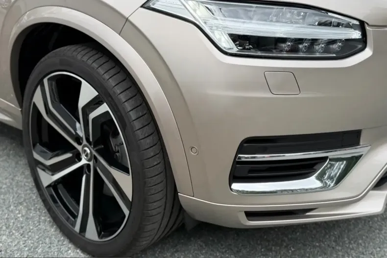 Volvo XC90 din 2022 cu 49.700 km - oferta VOL251438 - foto 7