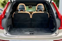 Volvo XC90 din 2022 cu 49.700 km - oferta VOL251438 - foto 9
