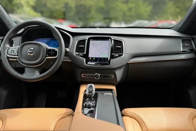 Volvo XC90 din 2022 cu 49.700 km - oferta VOL251438 - foto 17