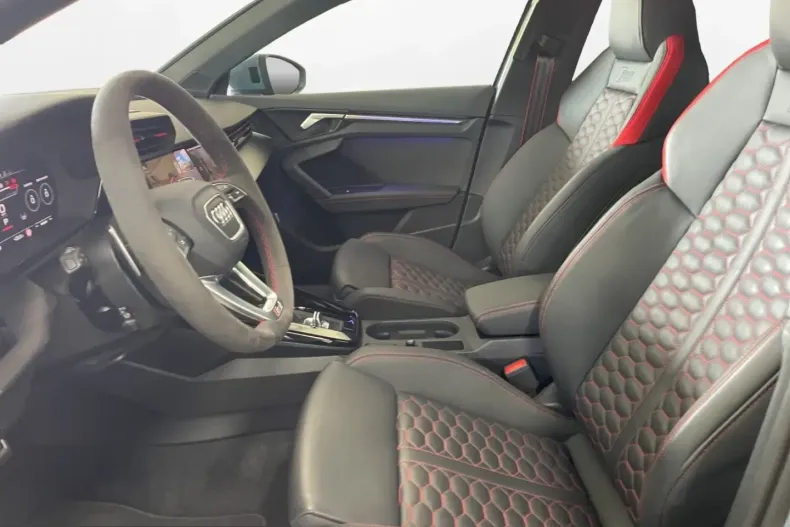 Audi RS3 din 2024 cu 20.990 km - oferta AUD251444 - foto 7