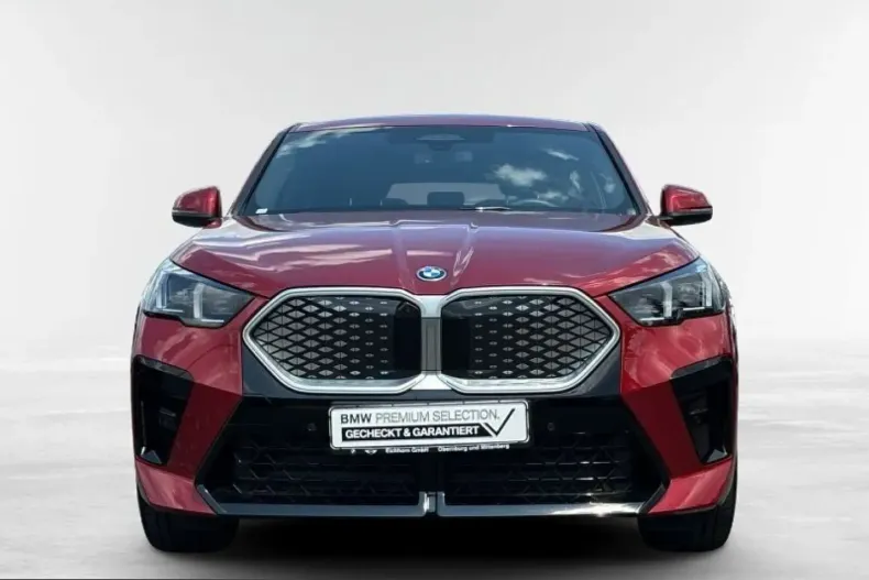 BMW iX2 (Seria X) din 2025 cu 24.800 km - oferta BMW251445 - foto 1