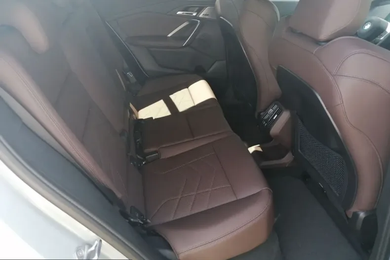 BMW iX2 (Seria X) din 2024 cu 39.000 km - oferta BMW251446 - foto 10