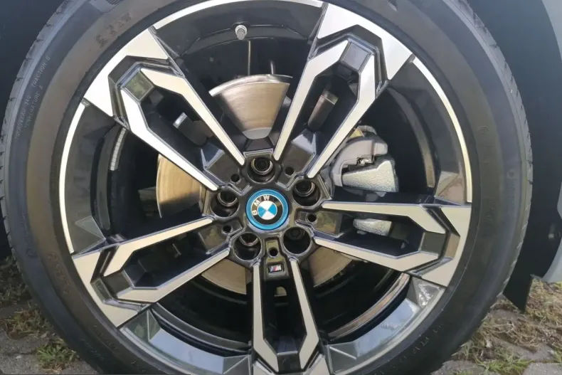 BMW iX2 (Seria X) din 2024 cu 39.000 km - oferta BMW251446 - foto 17