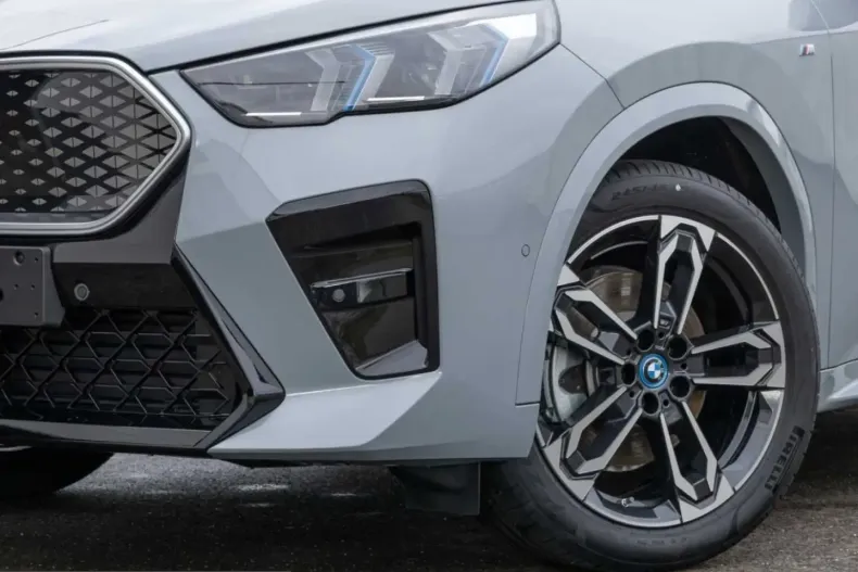 BMW iX2 (Seria X) din 2024 cu 29.900 km - oferta BMW251451 - foto 3