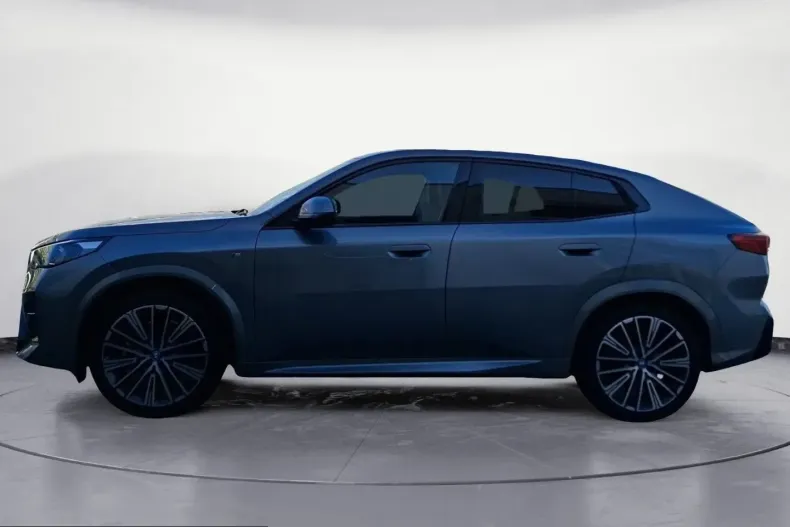BMW iX2 (Seria X) din 2025 cu 18.838 km - oferta BMW251452 - foto 2