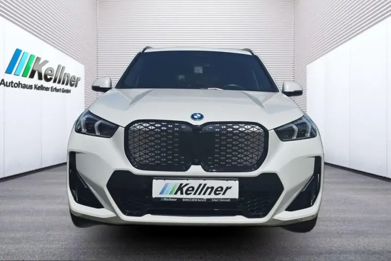 BMW iX1 (Seria X) din 2024 cu 16.183 km - oferta BMW251453 - foto 1