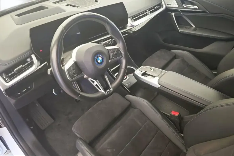 BMW iX1 (Seria X) din 2024 cu 16.183 km - oferta BMW251453 - foto 9