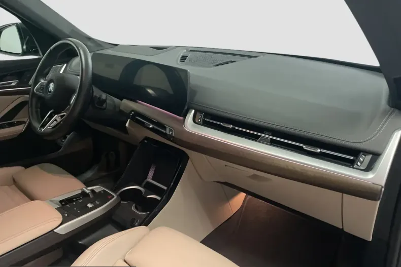 BMW iX1 (Seria X) din 2024 cu 45.297 km - oferta BMW251454 - foto 8