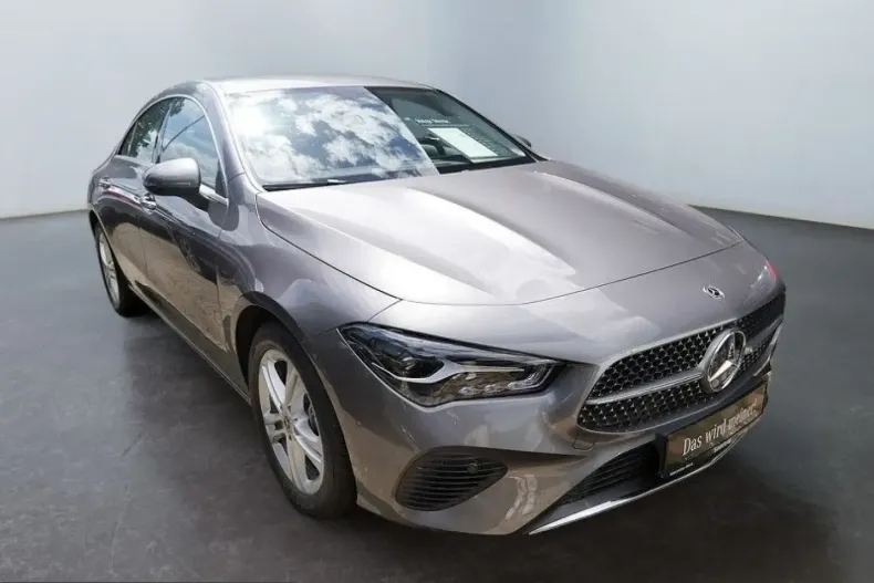 Mercedes-Benz CLA 180 (Clasa CLA) din 2025 cu 6.071 km - oferta MER251461 - foto 1