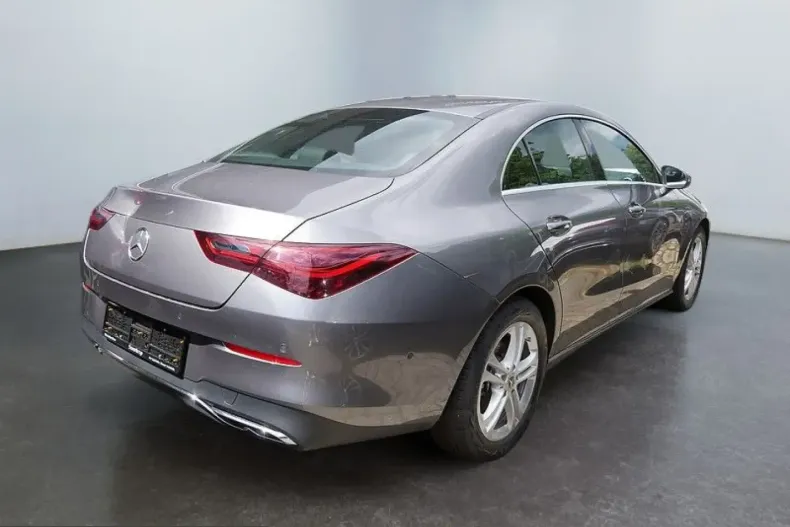 Mercedes-Benz CLA 180 (Clasa CLA) din 2025 cu 6.071 km - oferta MER251461 - foto 3