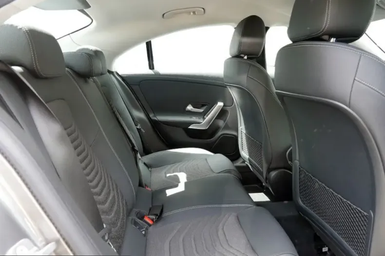 Mercedes-Benz CLA 180 (Clasa CLA) din 2025 cu 6.071 km - oferta MER251461 - foto 5