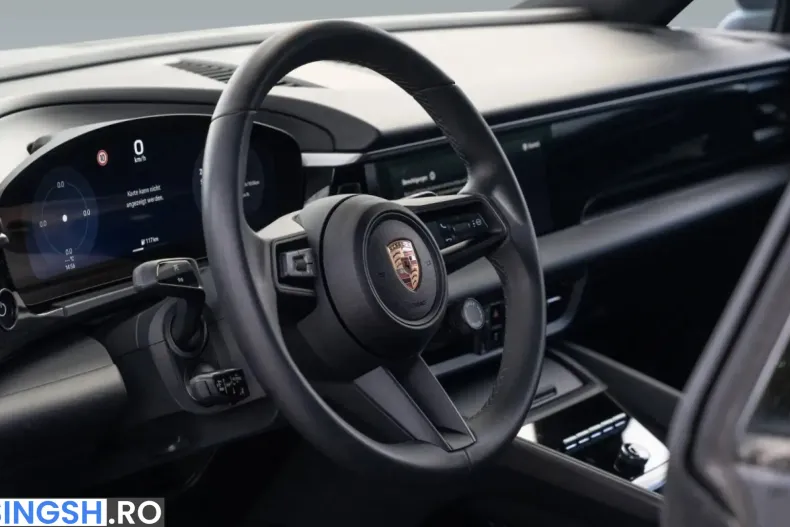 Porsche Macan din 2025 cu 5.600 km - oferta POR251465 - foto 12