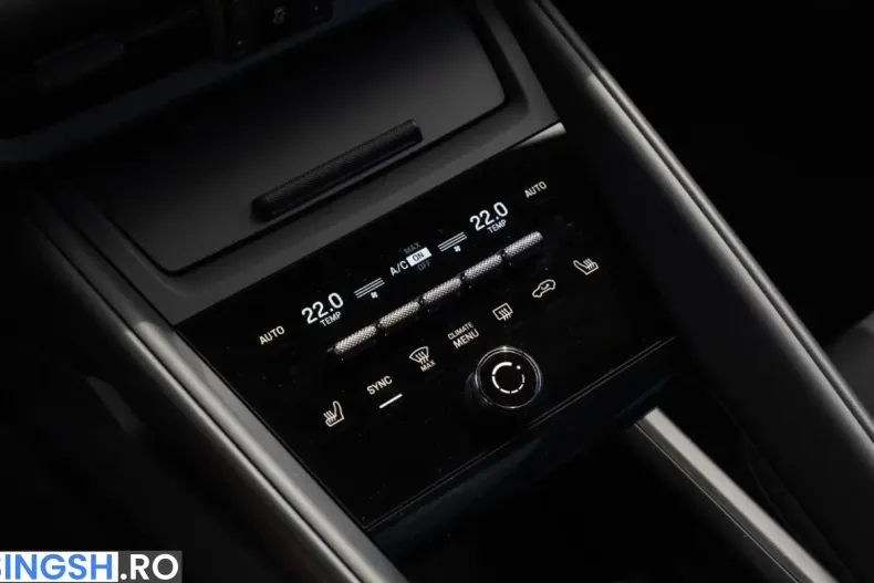 Porsche Macan din 2025 cu 5.600 km - oferta POR251465 - foto 18