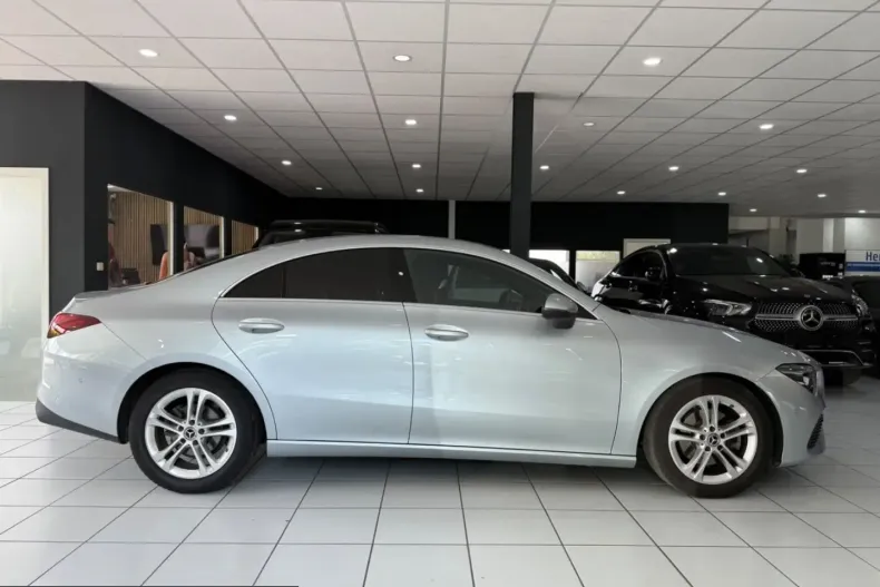 Mercedes-Benz CLA 180 (Clasa CLA) din 2024 cu 42.000 km - oferta MER251466 - foto 16