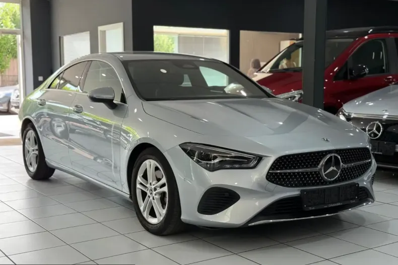 Mercedes-Benz CLA 180 (Clasa CLA) din 2024 cu 42.000 km - oferta MER251466 - foto 17